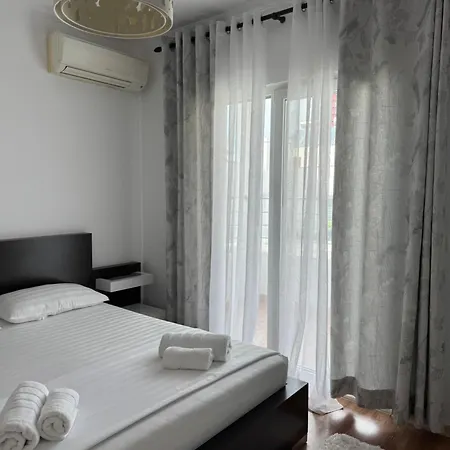 Myslym Shyri Rooftop Appartement Tirana
